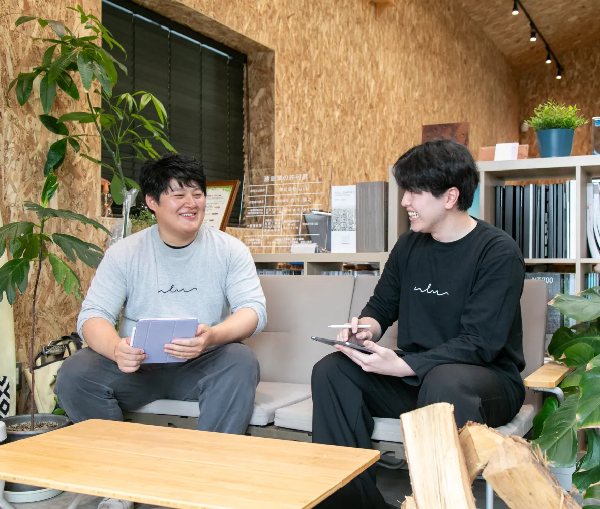 自由な風土と、協力し合える関係性。笑顔で働きながら高みを目指せる環境が、ここにあります。